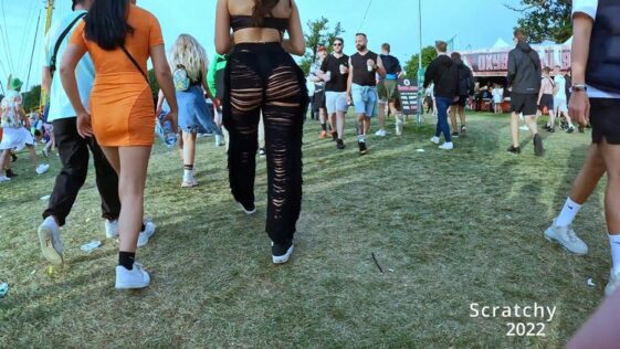 Scratchy Shooter Two Friends in Festival