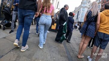 Scratchy Shooter Teen Booty in Jeans
