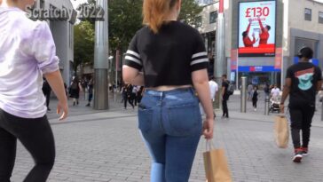 Scratchy Shooter Young Booty in Jeans