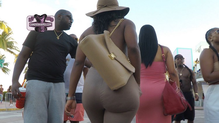 Candidshapes Premium Sexy Black Girl Big Booty
